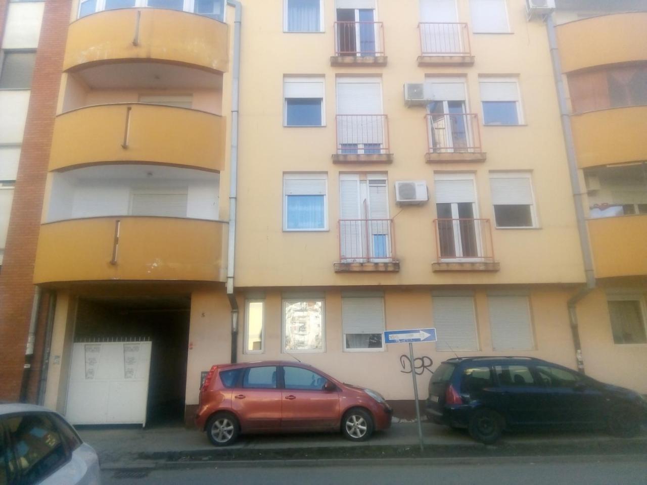 Ivana Center Novi Sad Extérieur photo