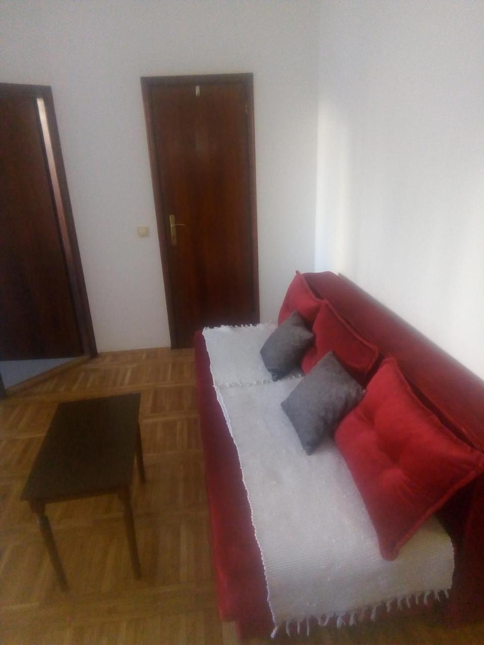 Ivana Center Novi Sad Extérieur photo